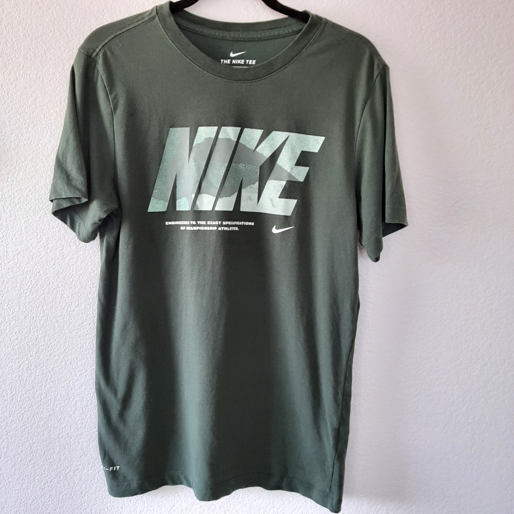 Nike Dri-Fit Shirt